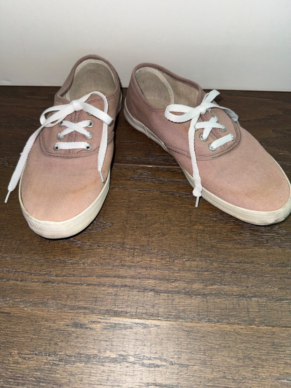 Blush Pink Canvas Lace-Up Sneakers Size 6 Casual Low Top Shoes